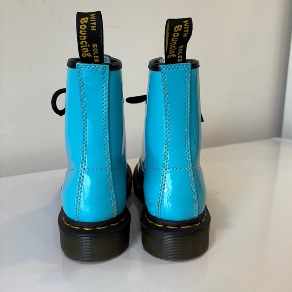 Dr. Doc Martens Sz 5 Air Wair Turquoise Patent Boots - Picture 7 of 13